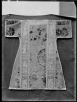 D001174