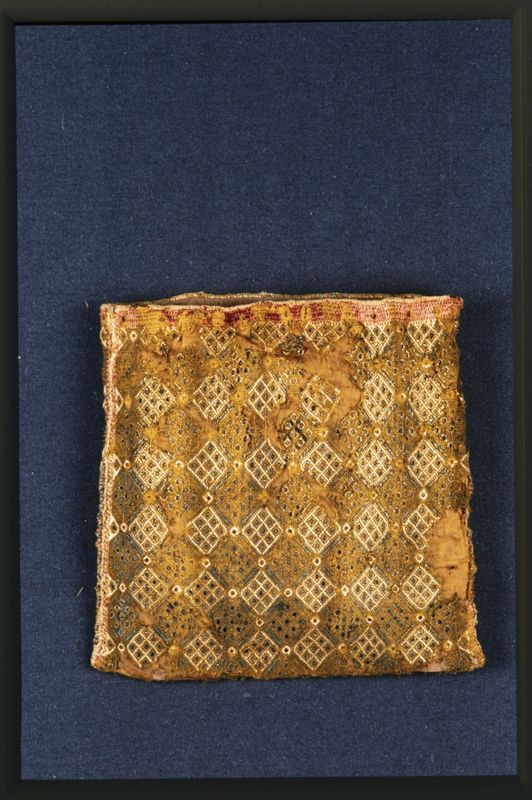bourse-reliquaire / Kerk O.L.Vrouw Geboorte[Tongeren]