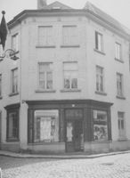 E001549