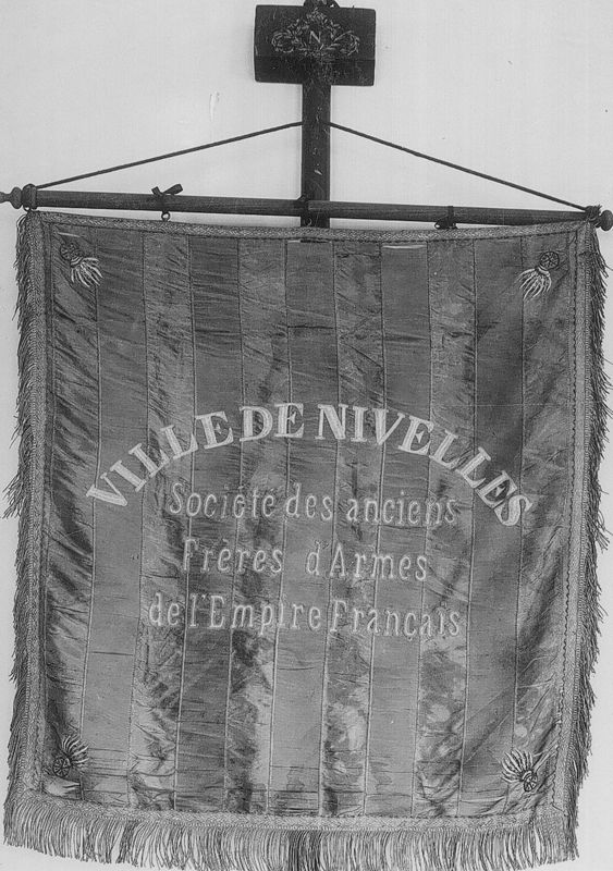 Drapeau de la Société nivelloise des anciens frères d'armes de l'Empire français