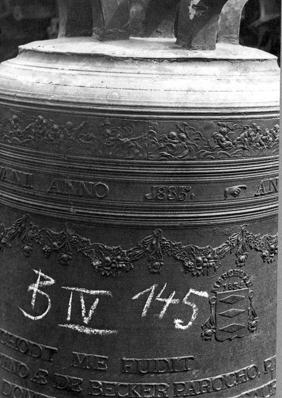 cloche d'église / Kerk O.L.Vrouw[Merchtem]