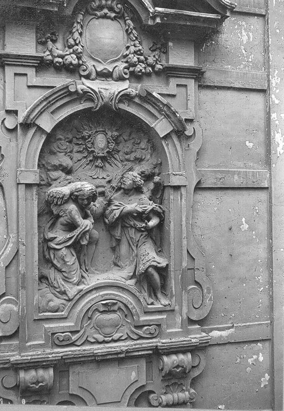 Engelen aanbidden de H. Eucharistie