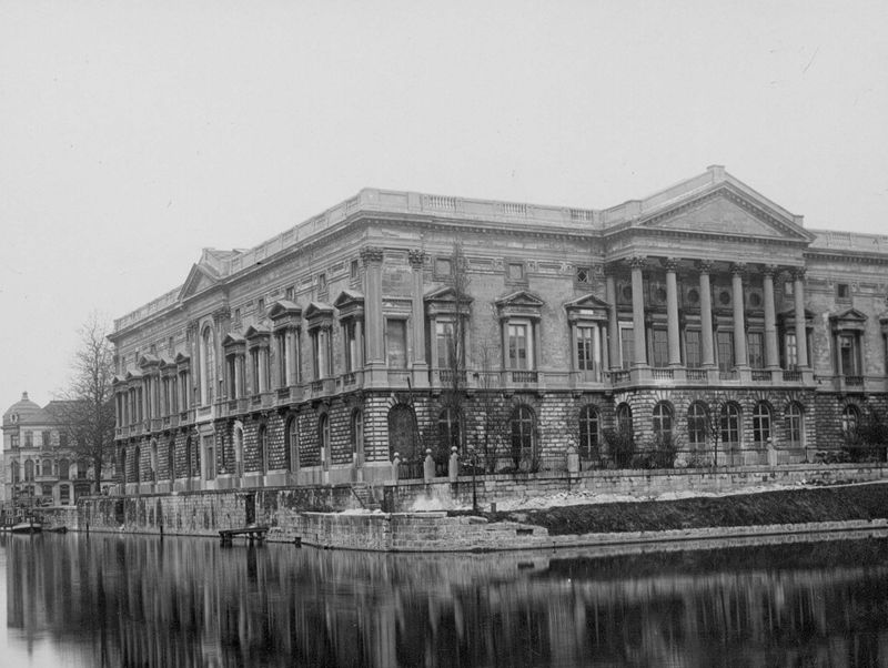 bâtiment destiné à la justice / Gerechtshof[Gent]