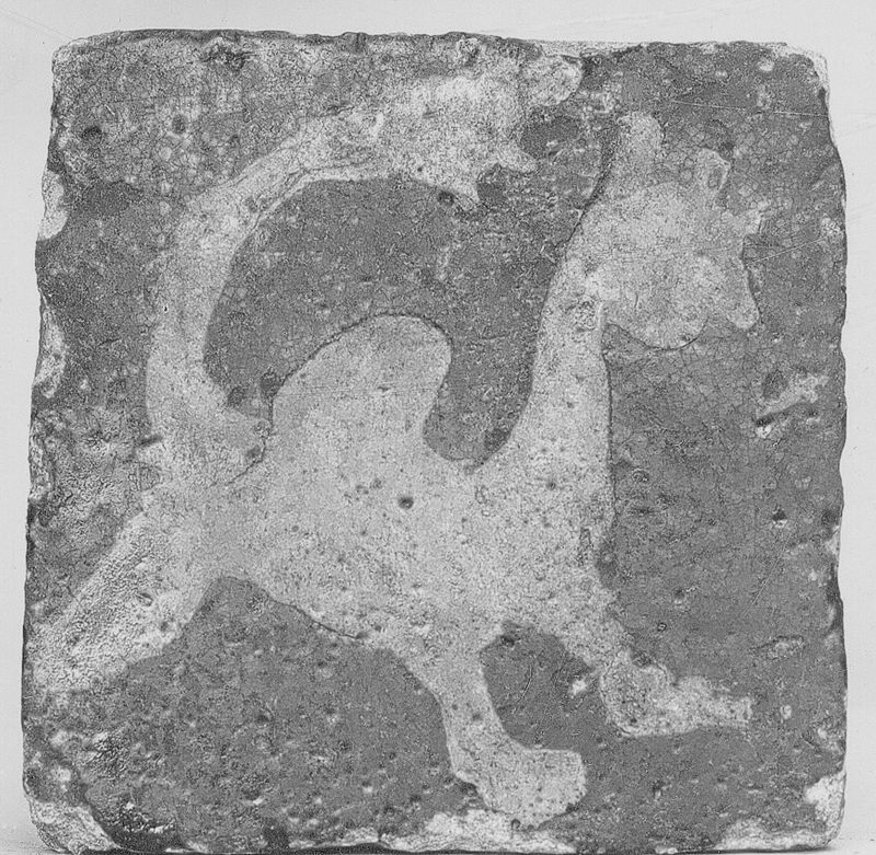 carreau de pavement / Musée communal d'Archéologie, d'Art et d'Histoire