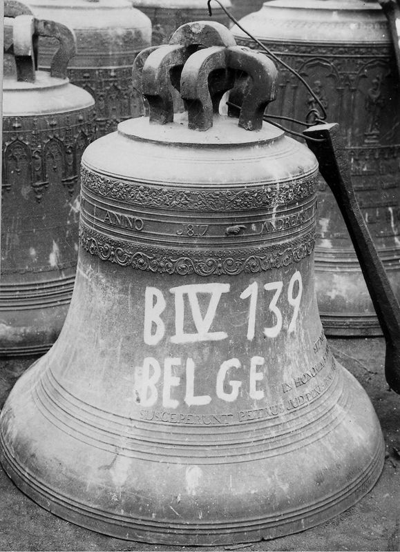 cloche d'église / Kerk Sint-Genoveva[Steenhuffel]