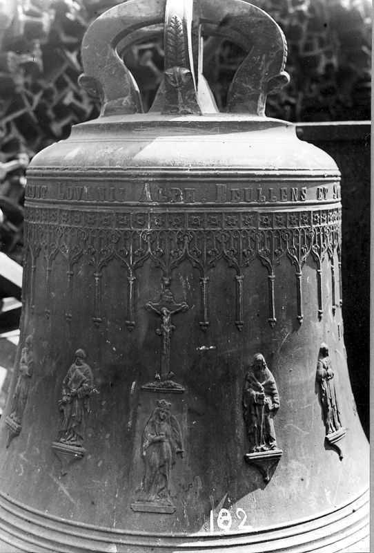 cloche d'église / Kerk Sint-Ambrosius[Dilbeek]