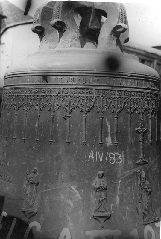 cloche d'église / Kerk Sint-Ambrosius[Dilbeek]