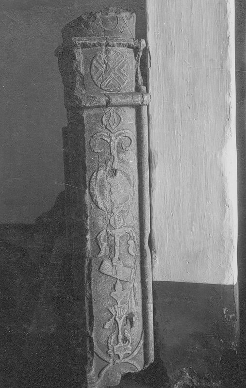 pilori[construction] / Musée communal d'Archéologie, d'Art et d'Histoire