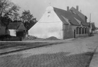 E004821