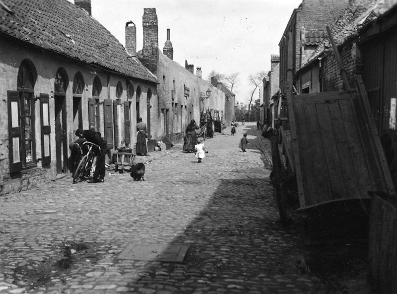 chemin empierré / Aspect[Veurne]