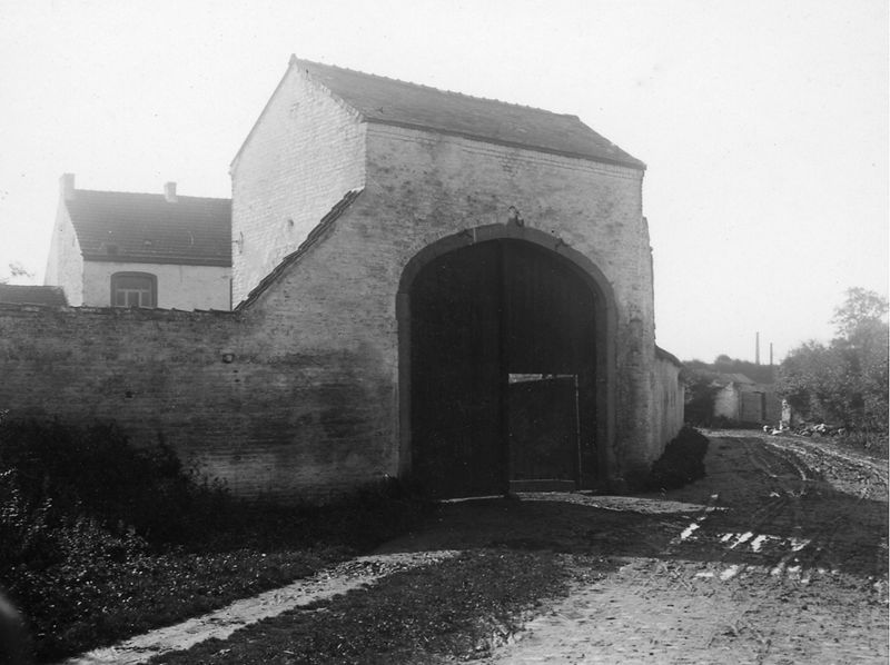 ferme en carré / Construction[Saint-Sauveur]