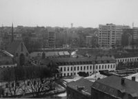 E008477