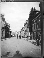E009047