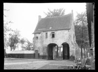 E010013