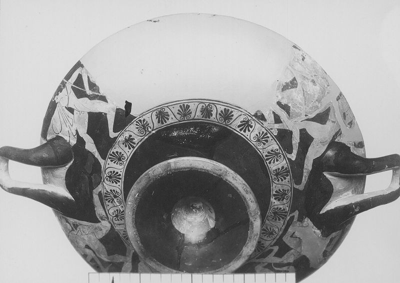 Coupe à figures rouges