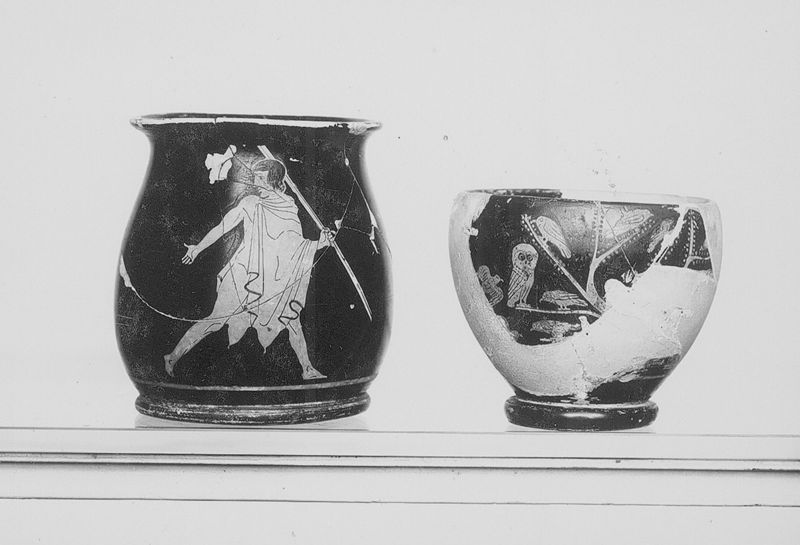 Skyphos à figures rouges : Silène chauve