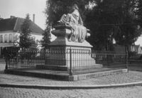 E013011