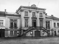 E013104