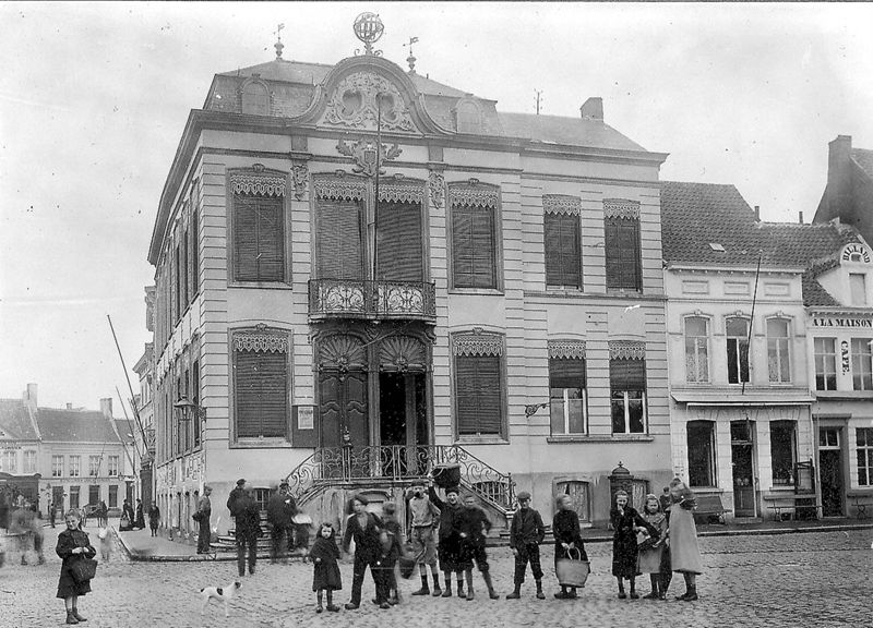 hôtel de ville / Bouwwerk[Lokeren]