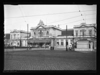 E025180