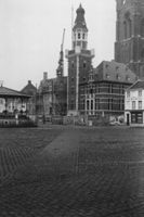 E025910