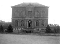 E025919