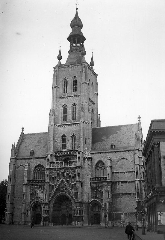 église de pèlerinage / Kerk O.L.Vrouw ten Poel