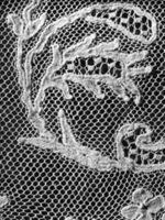 E032457
