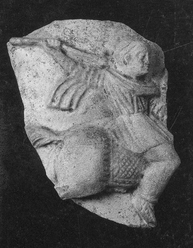 Fragment de cruche : Souverain lagide en cavalier (sans doute Ptolémée II ou III)