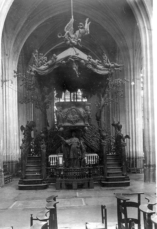 chaire de vérité / Kathedraal Onze-Lieve-Vrouw ten Hemel opgenomen