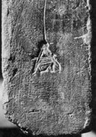 E034702