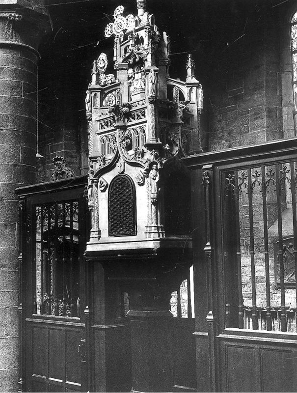 tour du Saint-Sacrement / Eglise Saint-Materne[Walcourt]