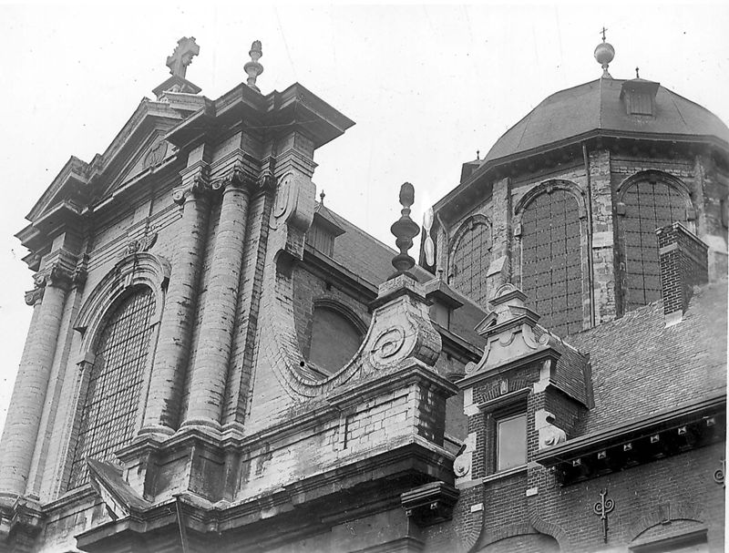 église paroissiale / Kerk O.L.Vrouw van Hanswijk