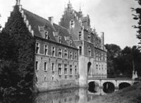 E036561