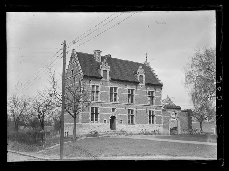 maison communale / Bouwwerk[Groot-Bijgaarden]