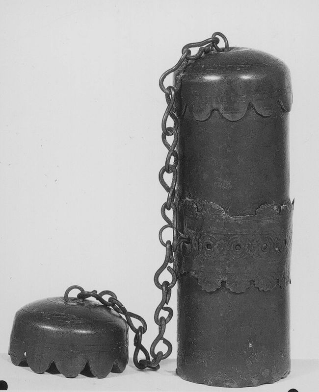 boîte d'amadou / Museum Mayer van den Bergh
