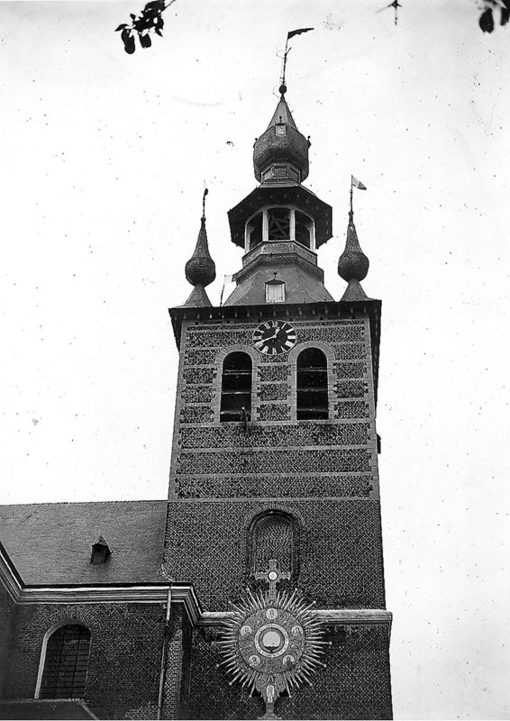 église en croix / Kerk Onze-Lieve-Vrouw[Kortenbos]