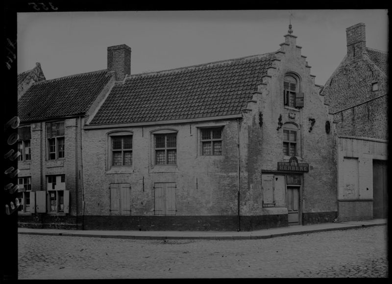 De Drie Coninghen
't Roo Leeuwken (voor 1570)
't Muzekot