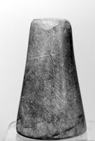 E044821