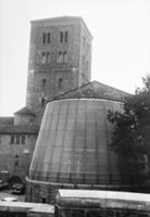 E046785