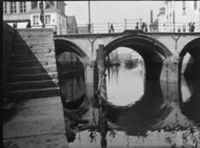 E049330