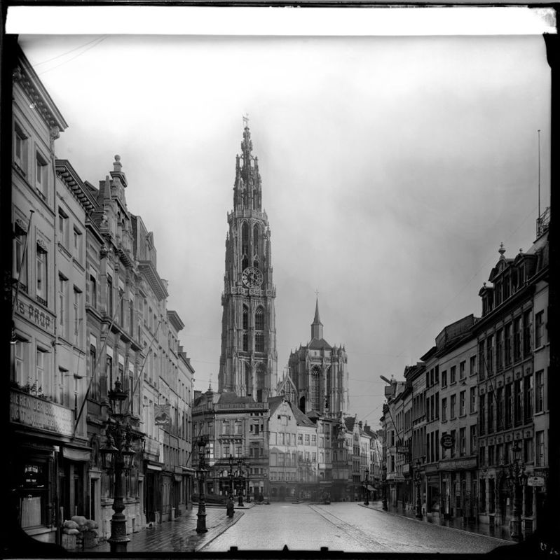 cathédrale / Kathedraal Onze-Lieve-Vrouw ten Hemel opgenomen