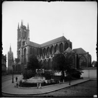F000327