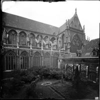 F000402