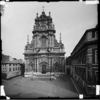 F000435