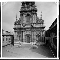 F000436