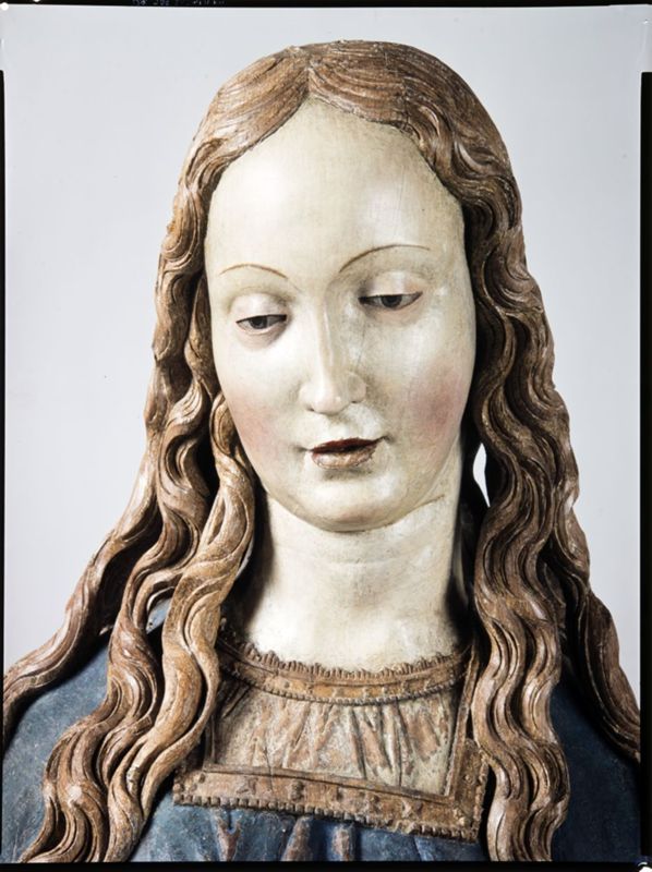 Vierge debout de l'Assomption ou de l'Annonciation