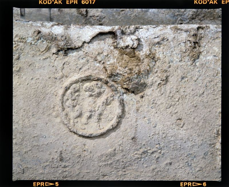 sarcophage de la nécropole romaine de la rue Perdue
