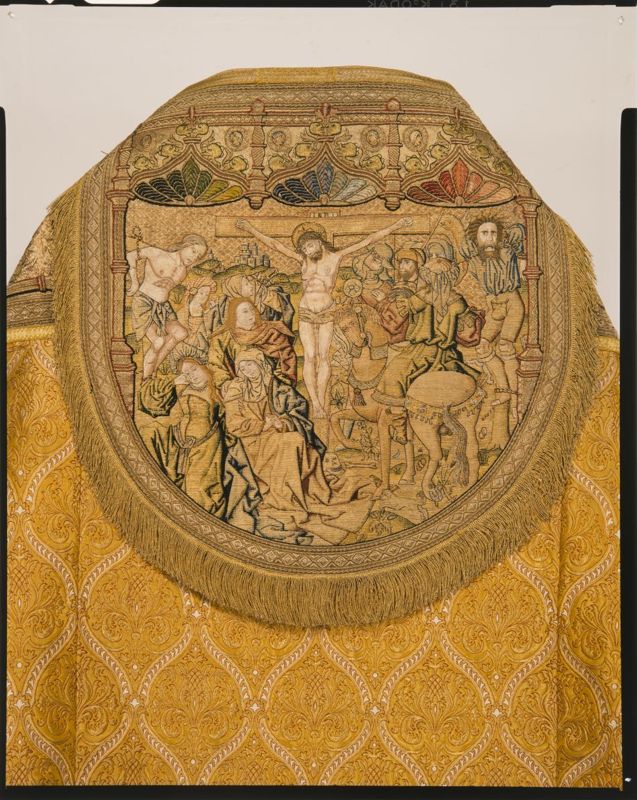 Kerstgewaad met Christus aan het kruis