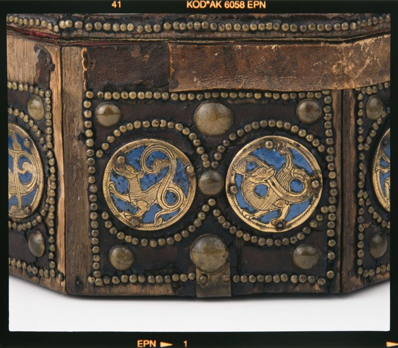 Coffret-écrin de la couronne-reliquaire des saintes Épines